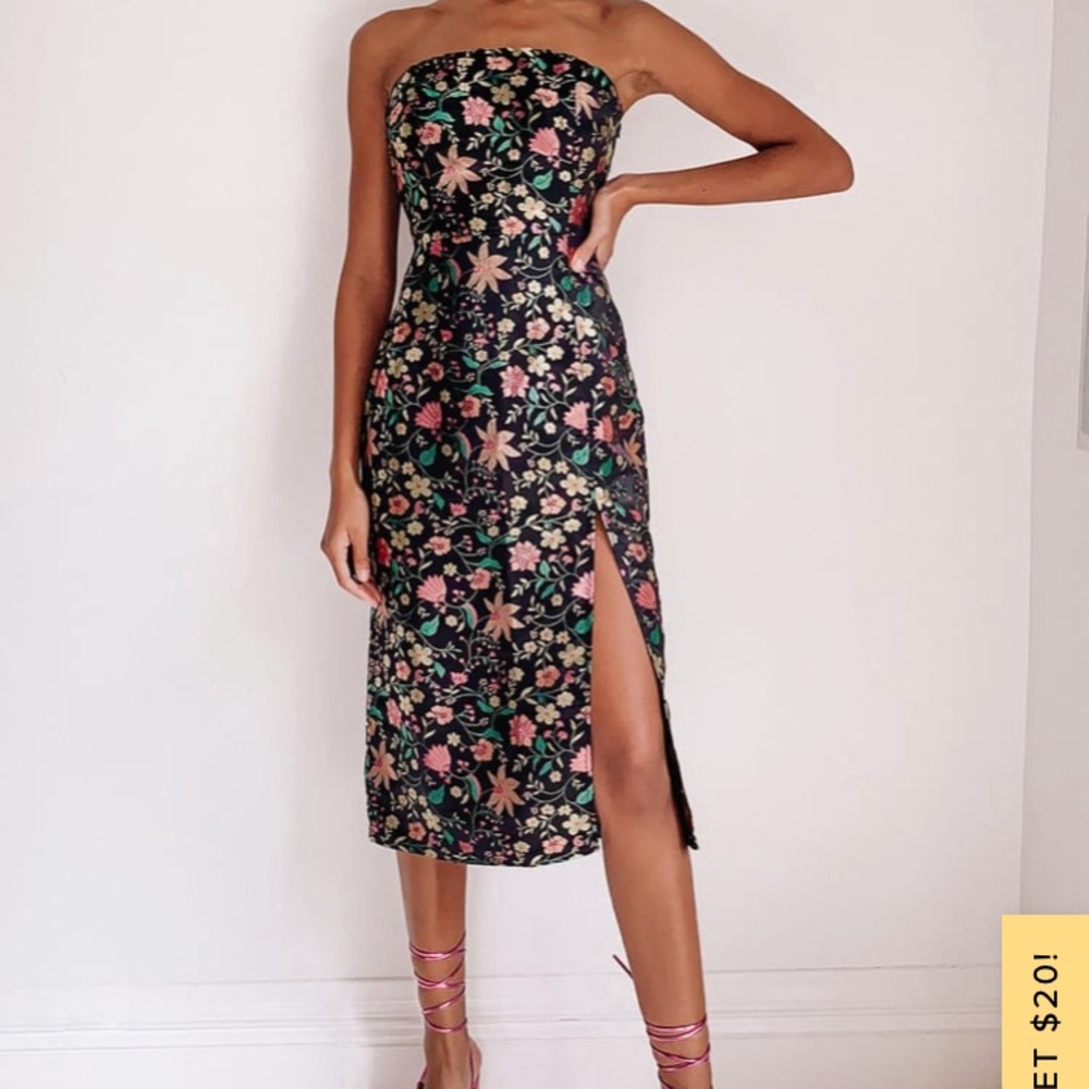 New with Tag: Lulus Make A Move Black Satin Jacquard Floral Dress